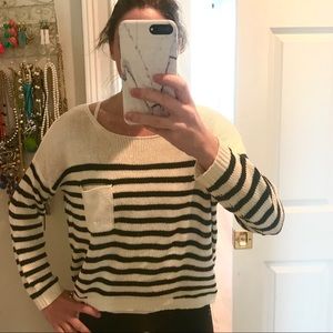 H&M navy and white striped sweater sz small